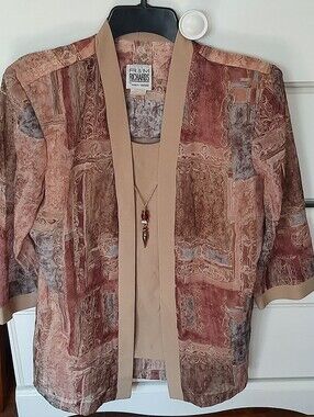 Vintage 1980s Blouse With Shoulder Pads & Necklace